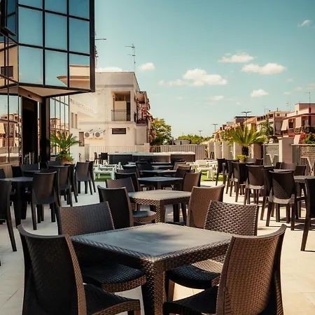 Accord Le Rose Hotel 4*