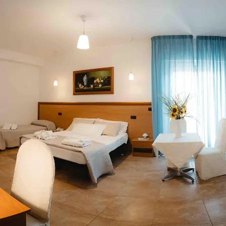 Accord Le Rose Hotel