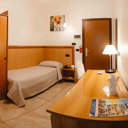 Accord Le Rose Hotel 4*