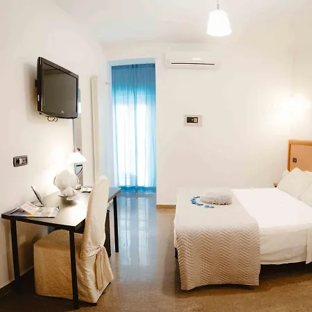 Accord Le Rose Hotel 4*