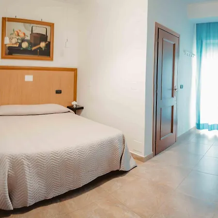 Hotel Accord Le Rose 4*