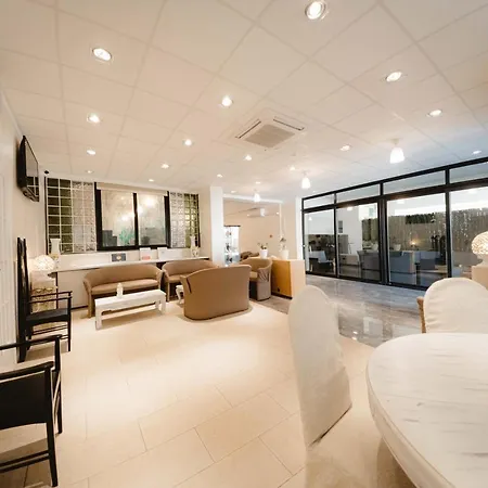 Accord Le Rose Hotel